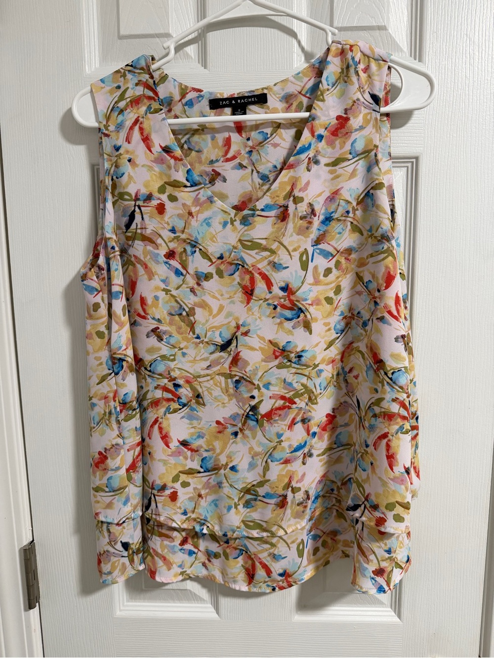 Zac & Rachel White Multicolor Floral V-Neck Tank